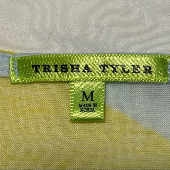 TRISHA TYLER COLORFUL TOP SIZE MEDIUM IN GOOD PRELOVED CONDITION - Picture 2 of 6
